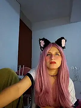 Snapshot of Kitty_Kalifa chatting on November 25, 2025, 12:43 am Kitty Kalifa online show from November 25, 2025, 12:43 am