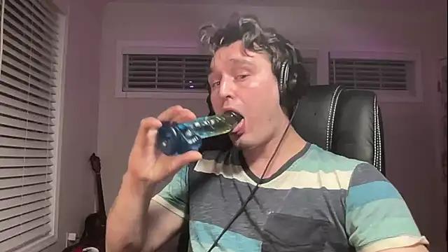 Snapshot of andrenoma427 chatting on November 9, 2025, 2:54 am andrenoma427 online show from November 9, 2025, 2:54 am