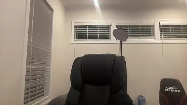 Snapshot of andrenoma427 chatting on December 18, 2025, 3:56 am andrenoma427 online show from December 18, 2025, 3:56 am