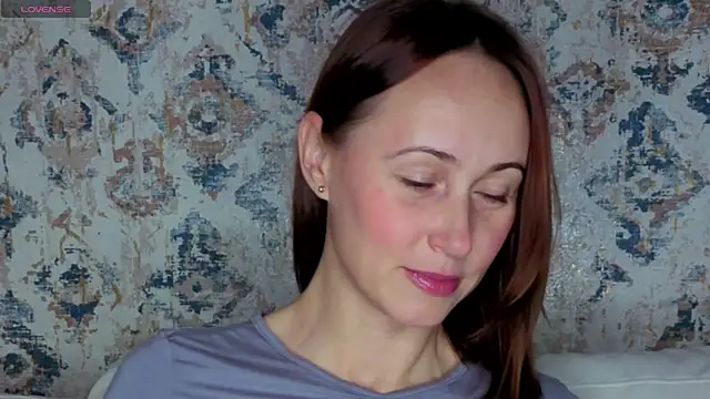 MissNatali  online show from November 6, 2025, 1:06 am