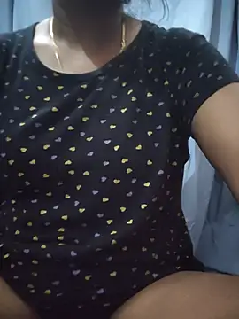 Ezabelljohn online show from July 25, 2026, 7:06 am