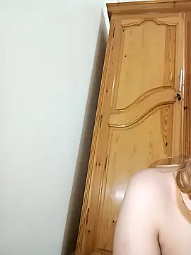 indilasixeey online show from November 23, 2025, 6:57 am