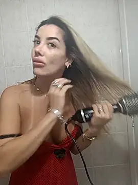 Snapshot of DESIRIE0609 chatting on November 1, 2025, 2:08 pm DESIRIE0609 online show from November 1, 2025, 2:08 pm