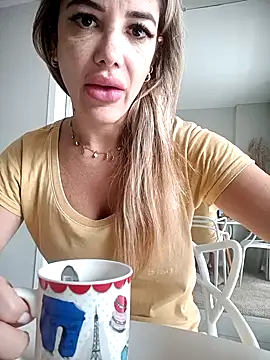 Snapshot of DESIRIE0609 chatting on November 26, 2025, 1:34 pm DESIRIE0609 online show from November 26, 2025, 1:34 pm