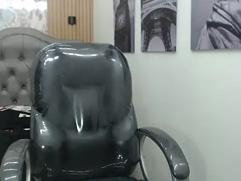 Snapshot of paul_ponce chatting on November 1, 2025, 1:02 pm paul ponce online show from November 1, 2025, 1:02 pm