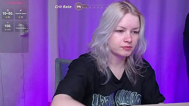 CherryNight6 online show from November 9, 2025, 6:06 pm