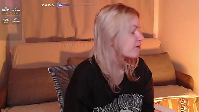 CherryNight6 online show from December 13, 2025, 9:42 pm