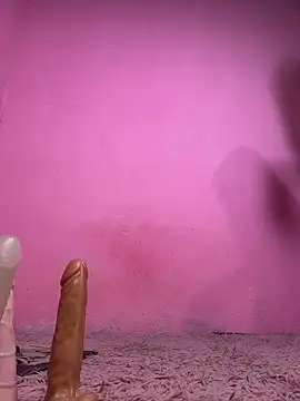 Gigi Scott  online show from April 22, 2026, 12:02 am