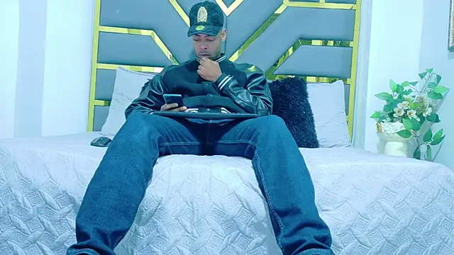 Neytanmalcon online show from November 23, 2025, 11:43 am