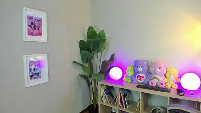 Snapshot of lexirouge__ chatting on November 27, 2025, 12:29 pm lexirouge online show from November 27, 2025, 12:29 pm