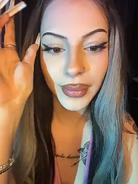 NovaPearl online show from April 26, 2026, 8:39 pm