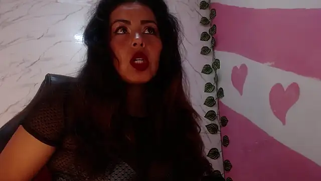 amara leoncm online show from October 24, 2025, 10:55 am