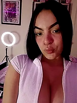 Nuvi jonhs online show from November 27, 2025, 12:02 am