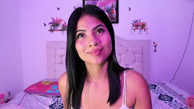 Snapshot of sadie_grey chatting on November 20, 2025, 5:18 am sadie grey online show from November 20, 2025, 5:18 am