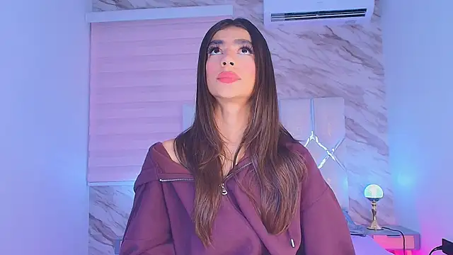 Snapshot of ellisrossi chatting on November 12, 2025, 12:05 pm ellisrossi online show from November 12, 2025, 12:05 pm