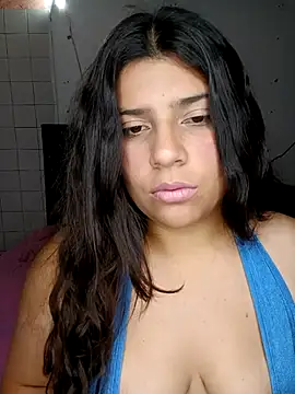 missluna j online show from October 29, 2025, 5:20 am