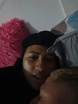 Snapshot of marimar_24 chatting on November 14, 2025, 11:13 pm marimar 24 online show from November 14, 2025, 11:13 pm