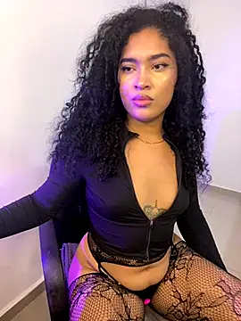 Snapshot of Georgina_x chatting on October 30, 2025, 9:48 pm Georgina x online show from October 30, 2025, 9:48 pm