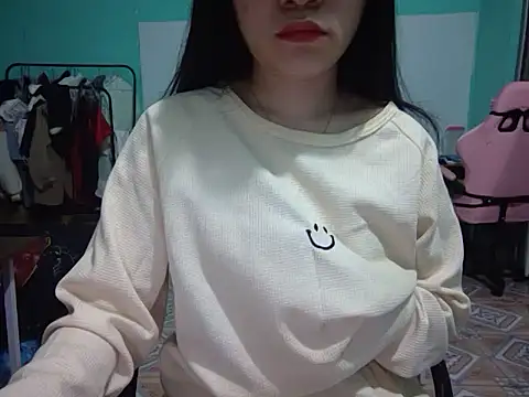 Snapshot of May2k2 chatting on November 3, 2025, 1:51 am May2k2 online show from November 3, 2025, 1:51 am