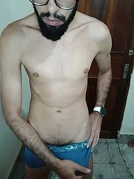 FerrariniHott online show from October 30, 2025, 6:15 am