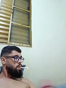 FerrariniHott online show from December 16, 2025, 8:30 am