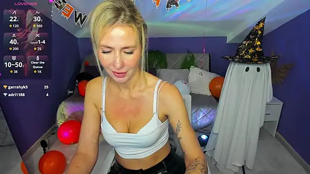 MadamMilly  online show from November 3, 2025, 6:36 am