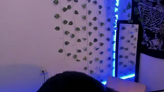 Snapshot of aaron_play chatting on November 13, 2025, 1:10 pm aaron play online show from November 13, 2025, 1:10 pm