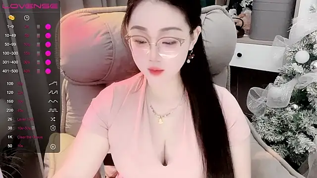 Snapshot of Monica-666888- chatting on November 12, 2025, 7:24 pm Monica-666888- online show from November 12, 2025, 7:24 pm