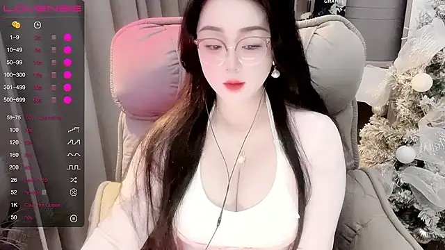 Snapshot of Monica-666888- chatting on December 1, 2025, 6:57 pm Monica-666888- online show from December 1, 2025, 6:57 pm