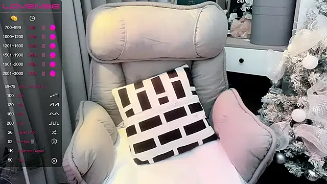 Snapshot of Monica-666888- chatting on December 2, 2025, 6:14 pm Monica-666888- online show from December 2, 2025, 6:14 pm