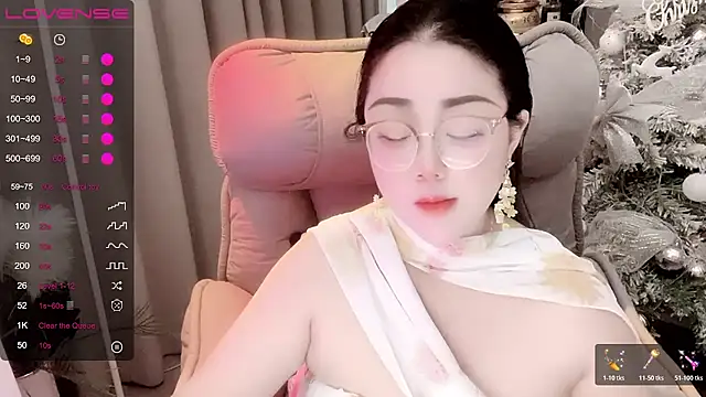 Snapshot of Monica-666888- chatting on May 8, 2026, 5:57 am Monica-666888- online show from May 8, 2026, 5:57 am