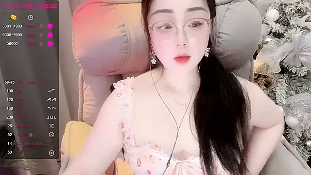 Snapshot of Monica-666888- chatting on May 17, 2026, 4:47 pm Monica-666888- online show from May 17, 2026, 4:47 pm
