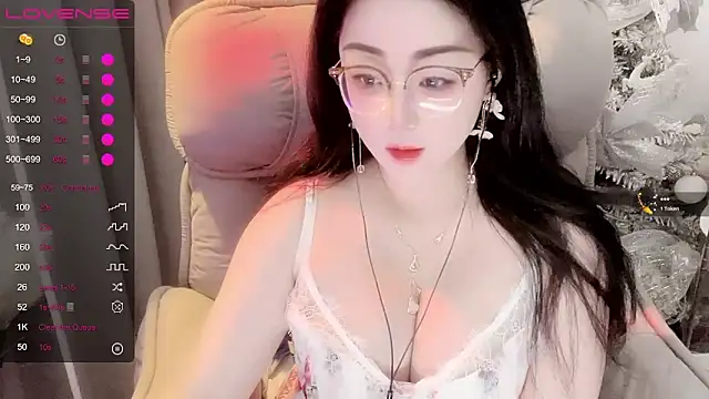 Snapshot of Monica-666888- chatting on May 30, 2026, 4:37 pm Monica-666888- online show from May 30, 2026, 4:37 pm