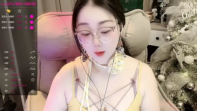 Snapshot of Monica-666888- chatting on July 10, 2026, 4:42 pm Monica-666888- online show from July 10, 2026, 4:42 pm