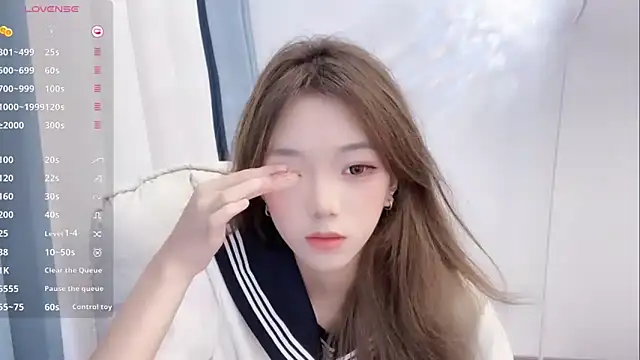 babyting-888- online show from October 31, 2025, 1:23 pm