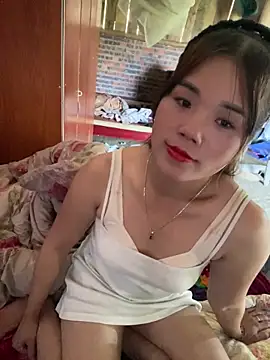 nachi-baby online show from December 1, 2025, 2:16 am