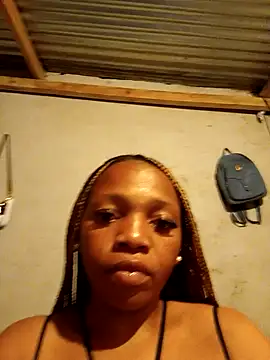 Snapshot of 09slambitch chatting on November 3, 2025, 8:32 pm 09slambitch online show from November 3, 2025, 8:32 pm