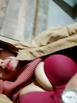 Snapshot of TRIEUTRIEU20 chatting on December 4, 2025, 9:34 pm TRIEUTRIEU20 online show from December 4, 2025, 9:34 pm