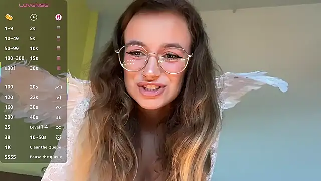 Snapshot of lolatheangel chatting on November 16, 2025, 4:51 am lolatheangel online show from November 16, 2025, 4:51 am