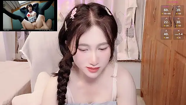 anna-888- online show from October 26, 2025, 4:57 pm