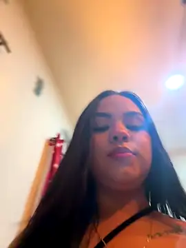 Snapshot of amber_white15 chatting on December 17, 2025, 2:17 am amber white15 online show from December 17, 2025, 2:17 am