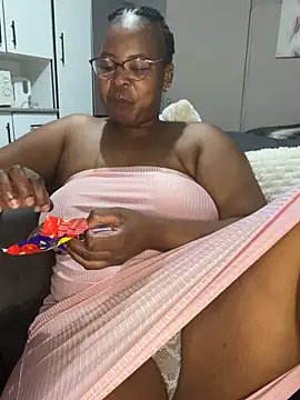 Snapshot of SweetCandy84 chatting on March 23, 2026, 7:29 pm SweetCandy84 online show from March 23, 2026, 7:29 pm