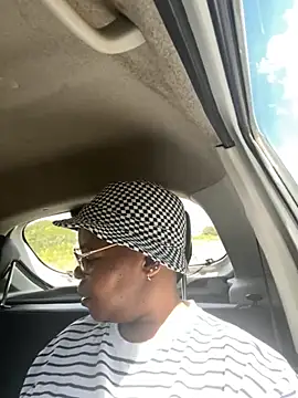 Snapshot of SweetCandy84 chatting on March 30, 2026, 12:06 pm SweetCandy84 online show from March 30, 2026, 12:06 pm