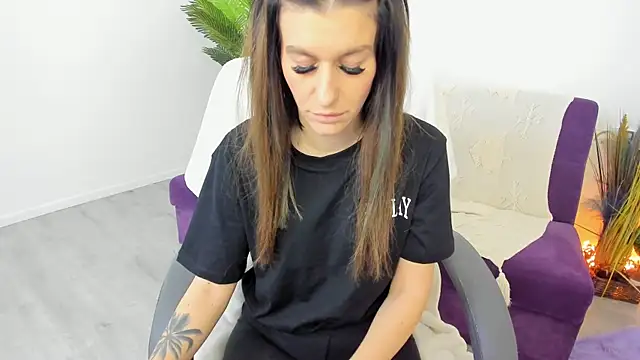 Snapshot of Arya_Anna chatting on February 9, 2026, 8:29 am Arya Anna online show from February 9, 2026, 8:29 am