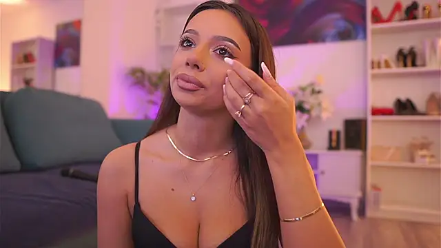 Aisha Bee online show from February 2, 2026, 10:36 am