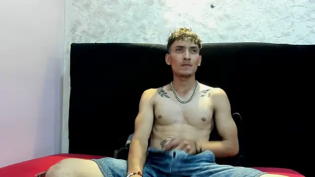 SavageLover  online show from November 8, 2025, 3:39 am