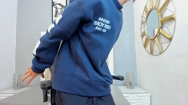 Snapshot of adams_bobby chatting on January 10, 2026, 11:34 am adams bobby online show from January 10, 2026, 11:34 am