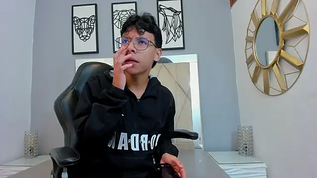 adams bobby online show from March 28, 2026, 10:59 am