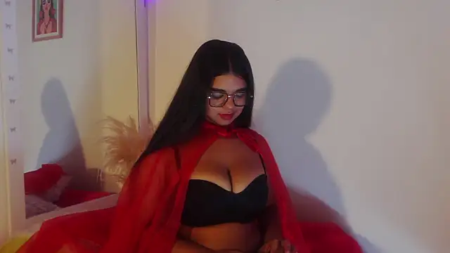 Snapshot of Zafiro_Evans chatting on November 29, 2025, 3:48 pm Zafiro Evans online show from November 29, 2025, 3:48 pm