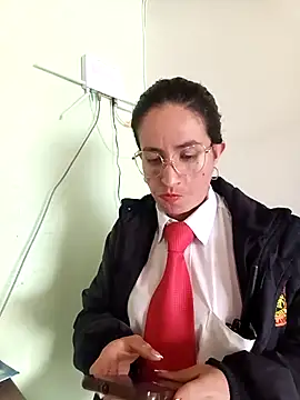 Snapshot of Valentina--1 chatting on November 6, 2025, 5:36 pm Valentina--1 online show from November 6, 2025, 5:36 pm